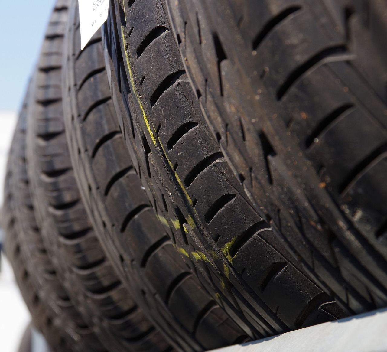 Miami-Dade roadside tire safety