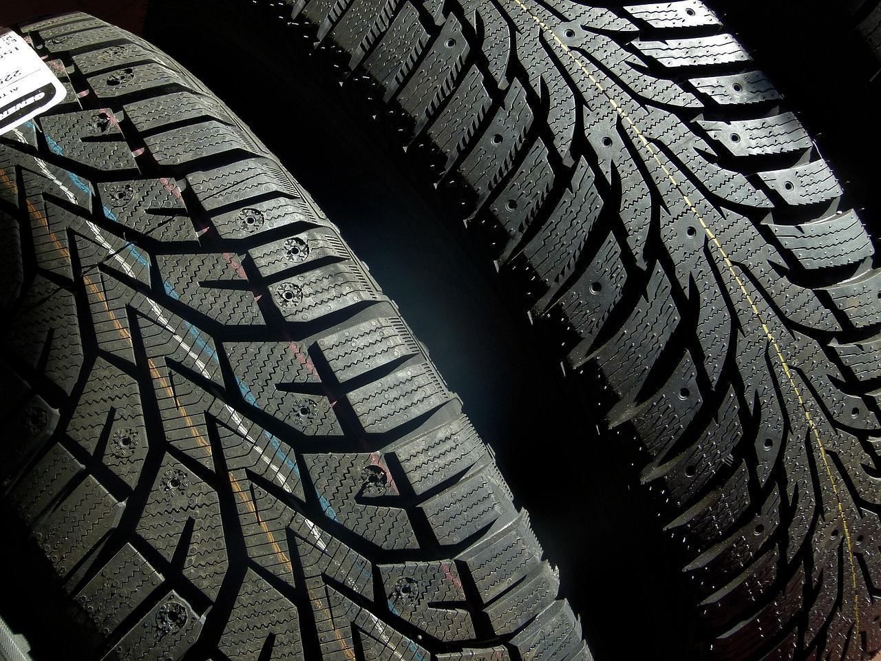 Miami-Dade mobile tire service technician